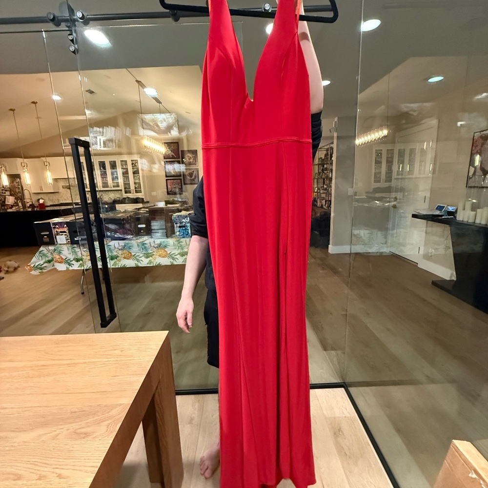 Are you ready to BE Pretty Woman? Mac Duggal Striking Red Formal Dress Delivers